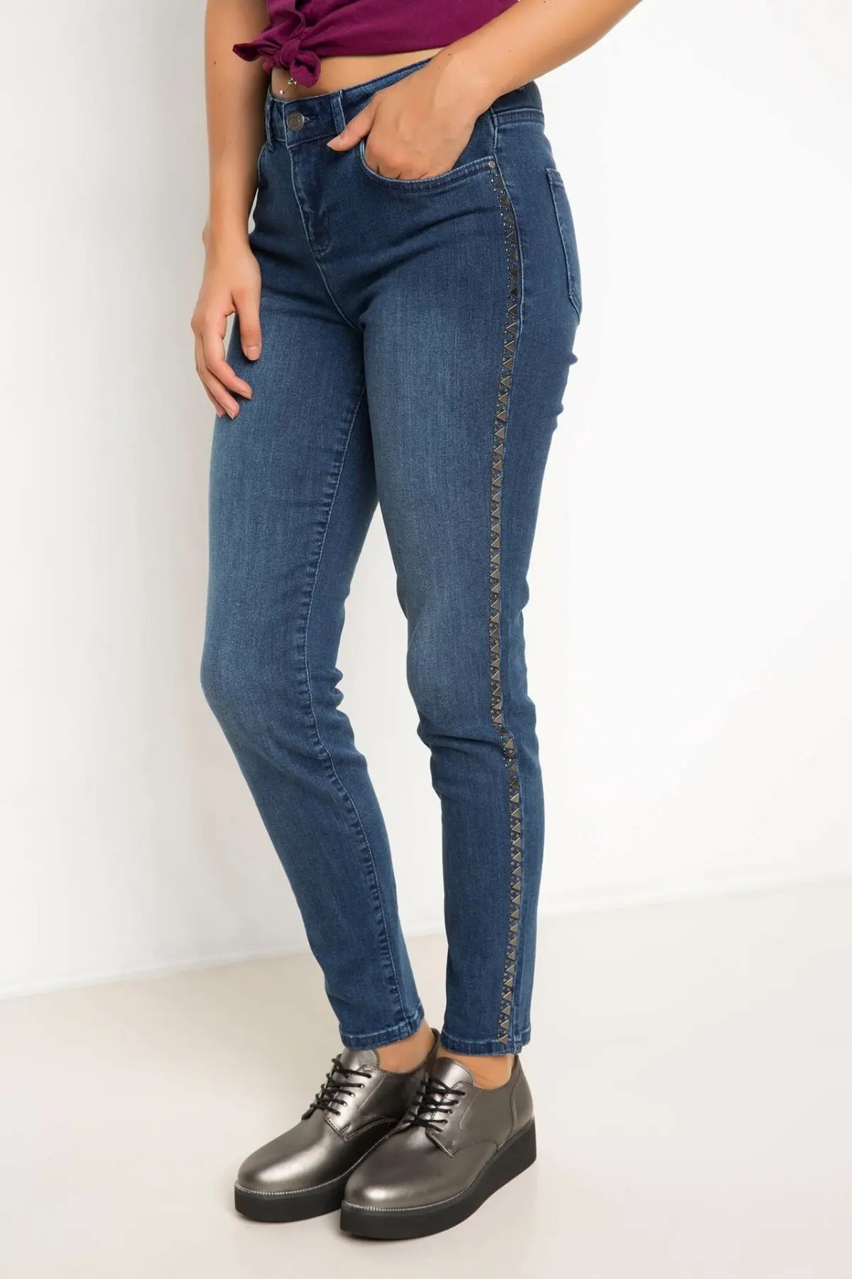 

DeFacto Woman Trousers-H8504AZ17AU