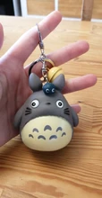 LLavero de animales de Totoro para hombre o mujer, llavero de piel con abalorio de Metal para bolso de coche