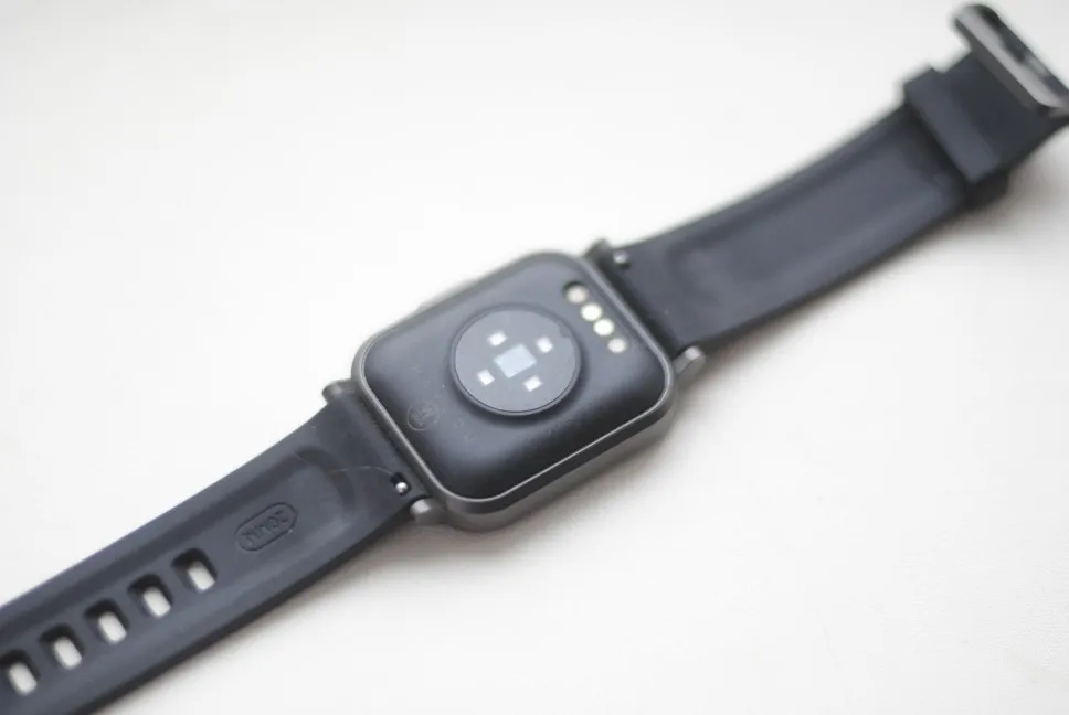 Smart Watch, IP68 Waterproof ,12 Sport Modes,Call Reminder, Bluetooth 5.0 Smart Band photo review