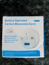 Envío Gratis! LCD CO Sensor trabajo solo construido en 85dB sirena de sonido independiente envenenamiento por monóxido de carbono Detector de alarma de advertencia