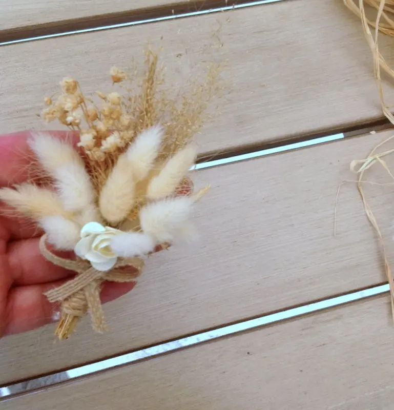 6 Pcs Of Natural Fresh Dried Preserved Flowers Gypsophila Paniculata Needle Corsage Boutonniere groom 6 Pcs Of Natural Fresh Dried Preserved Flowers Gypsophila Paniculata Needle Corsage Boutonniere groom