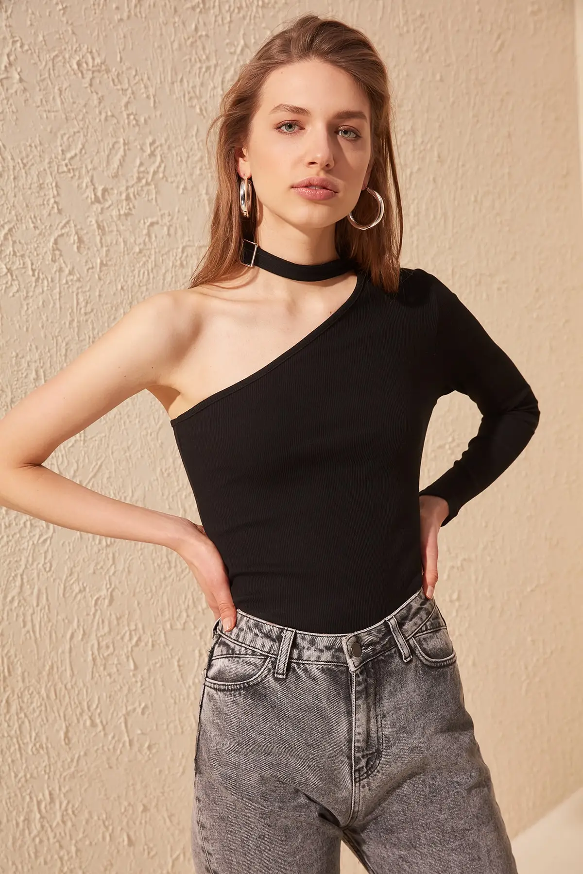 

Trendyol Single Sleeve Knitted Blouse TWOSS20BZ0342