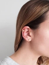 Modyle-pendiente Vintage sencillo en forma de U, pendiente de Clip no perforado, Punk, antiguo, flor pequeña tallada, hueco