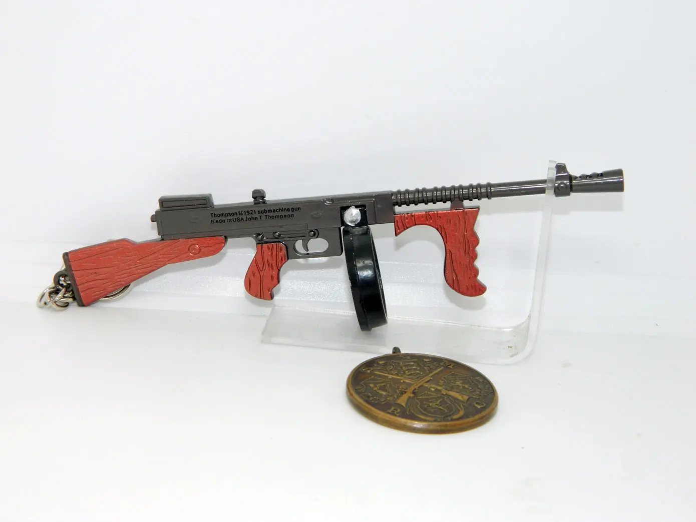 Брелок Tompson M1921 автомат Томиган PUBG детский игрушечный пистолет |