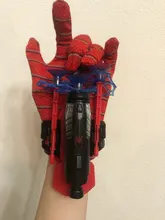 Nuevo Hombre Araña juguetes de plástico Cosplay guante de Spiderman juego de iniciador con la caja Original divertido juguetes para niños Año Nuevo cumpleaños Gi