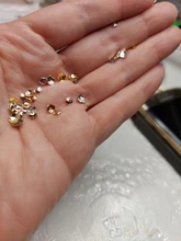 Mini flores de filigrana para fabricación de joyas, cuentas de pétalos doradas de seda, accesorios, espaciador de extremo a granel, tapa de cuentas de abalorios, 1000 Uds.