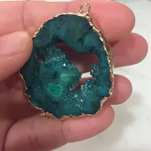 Colgantes de Druzys naturales azules para mujer, Charms, conector de piedra de cuarzo, colgante de lágrima dorada, regalo de joyería, collar de drusa DIY a granel