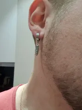 DreamBell hombres pendientes de Clip pendientes largos aretes pendientes moda Hiphop estilo Rock hipoalergénico en forma de cruz de acero de titanio Clip de oreja aretes Accesorios