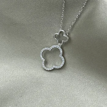 

Rhodium plated zircon stone double clover necklace
