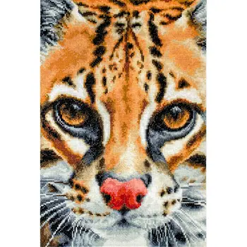 

"Embroidery kit", "floss embroidery kit", "cross stitch", "counted cross", "Luca-S", "counted cross stitching"