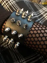 Punk Rock gótico puntiagudo hacen picos remache cono pendientes brazalete de cuero ancho brazalete pulseras brazalete de encanto de moda joyería Unisex