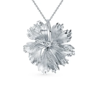 

Silver Pendant with cubic zirconia sunlight sample 925