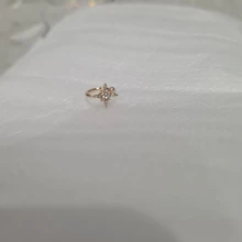 Pendientes de Clip de Cruz Simple para mujer y niña, 2 uds., aretes de Zirconia cúbica con perlas, Clip para oreja sin joyería Piercing