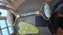 Rodillo de Jade para masaje Facial, masajeador verde de piedra Natural, levantamiento de cuello y cara, herramientas de cuidado de la piel, 2 uds.