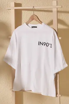 

Trendyol Front And Back Printed Boyfriend Knitted T-Shirt TWOSS20TS1275