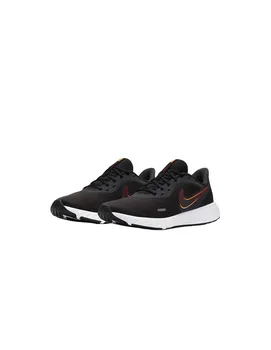 

Nike Revolution 5 trainers