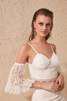 

Trendyol Sleeve Detail Lace Bustier TPRSS19FZ0154