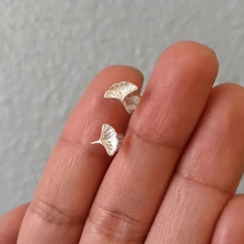 La Monada Stud pendientes para las mujeres de plata 925 minimalista de hoja de Ginkgo mujeres finas pendientes en joyería Stud 925 pendientes de plata de oro