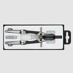 

Compact circular with quick adjustment without extension cord