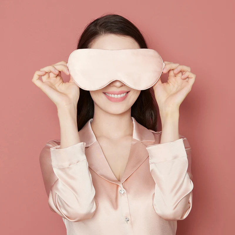 DISANGNI 100% Maulbeerseide Schlafmaske für Frauen und Männer, Weiche, Atmungsaktive, Lichtblockierende Augenmaske zum Schlafen und Reisen, 1 Stück