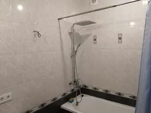 Shower-Mixer Faucet Wall-Mount Bath Rainfall Uythner Chrome/black Spout with Rotate-Tub