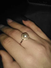 Huitan romántico anillos de perlas simuladas para las mujeres de lujo aniversario de boda accesorios anillos de compromiso para venta al por mayor