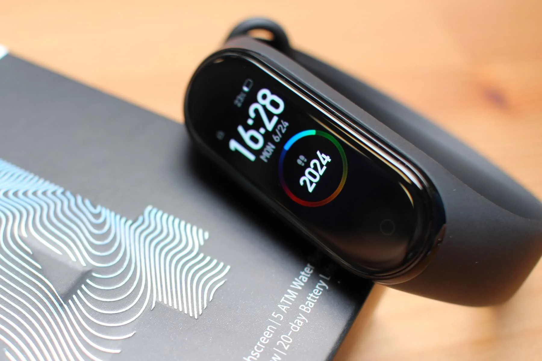 Фитнес-браслет Xiaomi AMAZFIT ARC watch черный