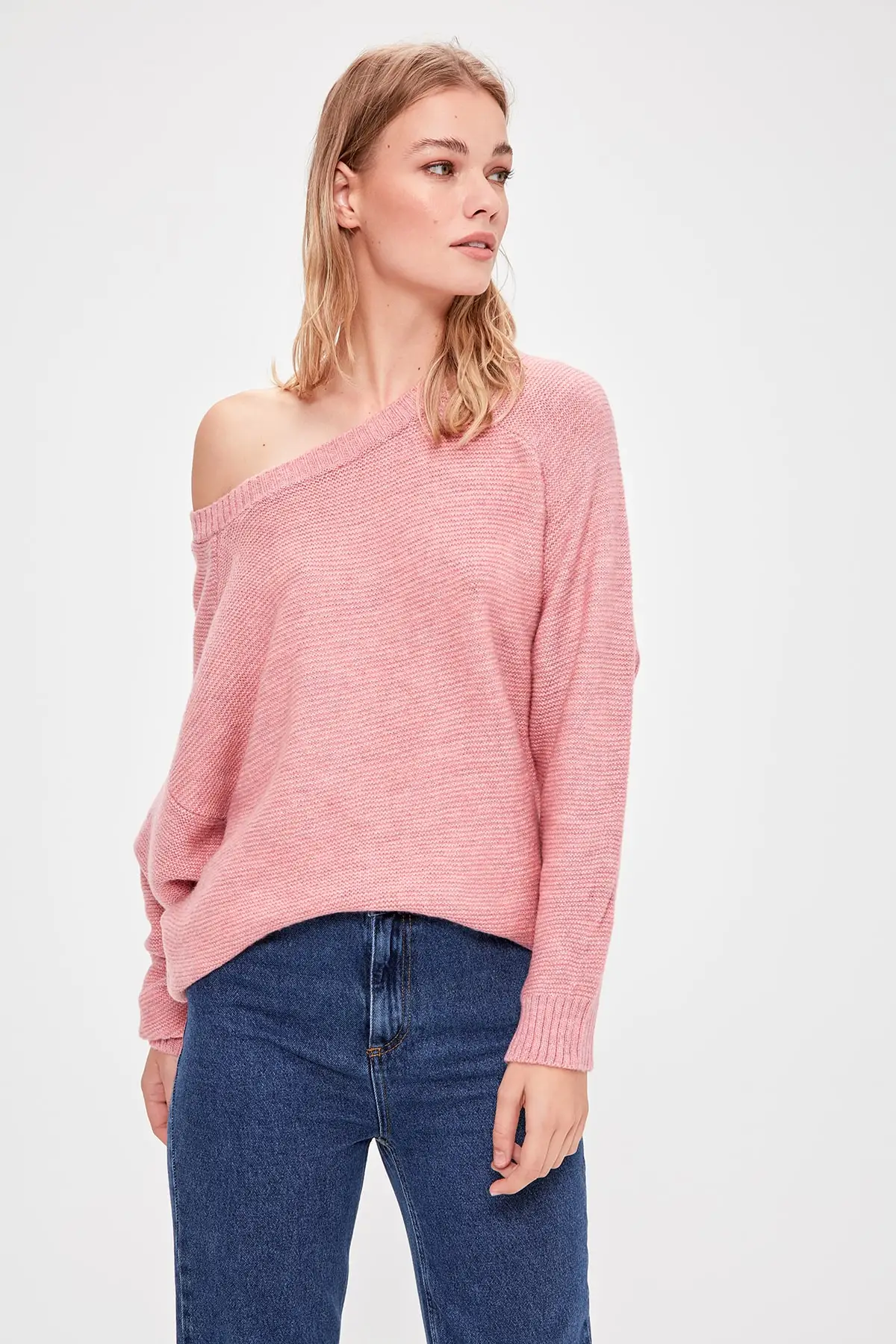 

Trendyol Asymmetrical Knitwear Sweater TWOAW20KZ0866