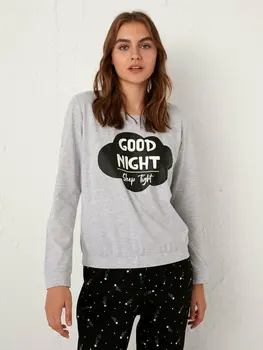 

Lettering Printed Pajamas set