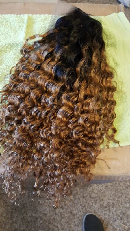 Pre Plucked Brazilian Ombre Short Curly Frontal Wig photo review