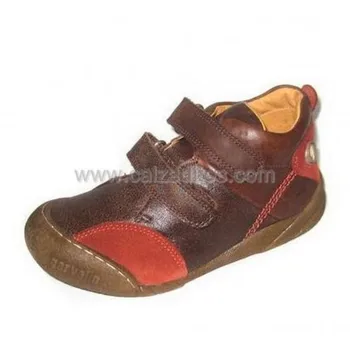 

Brown booties with tile for child with two velcros, Garvalín