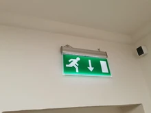 Luz de salida de emergencia LED acrílica, indicador de evacuación de seguridad, 110-220V, para Hotel y otros lugares públicos