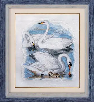 

G-1135 set for embroidery 'Tapestry Classic' 'lebedi', 17,6x22 cm