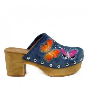 

Clog Heel-Tacks-Split-Jeans