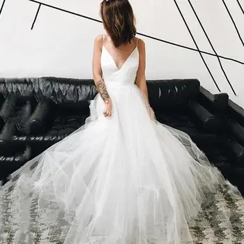 

Custom Made Beach Wedding Dresses Spaghetti Straps V Neck Boho Wedding Gown A-Line Simple Cheap Tulle Bride Dress