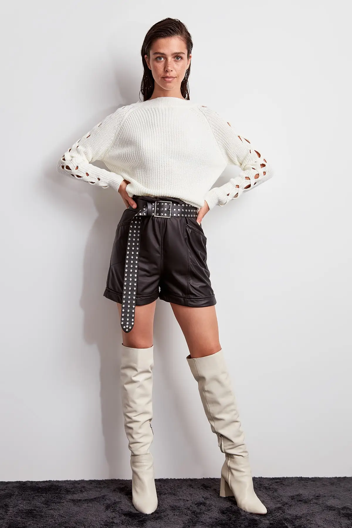 Trendyol WOMEN-Raw White Sleeve Detail Knitwear Sweater TWOAW20FV0051 |