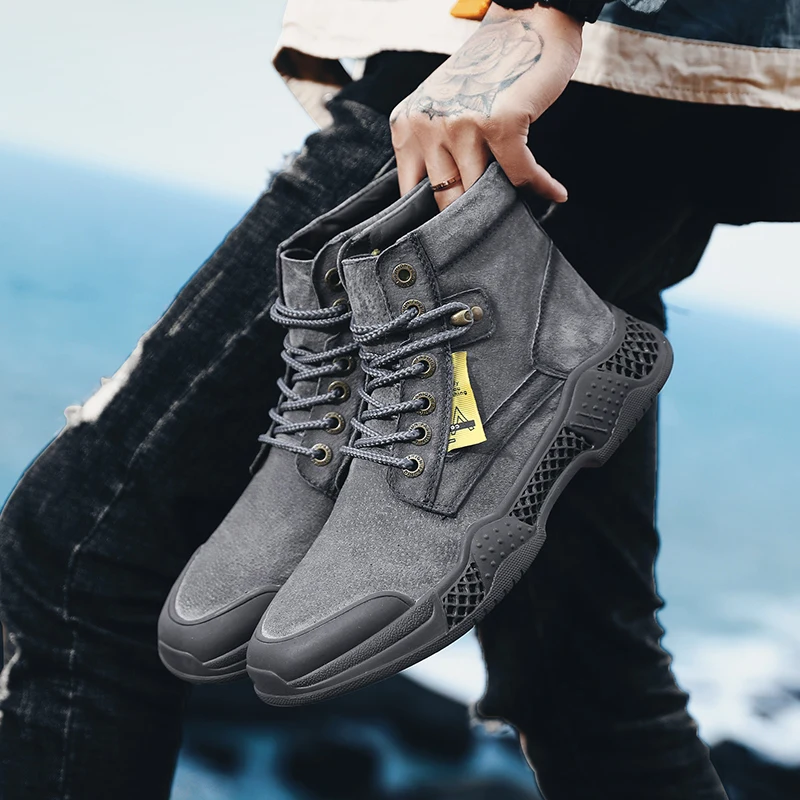 

2019 Winter Martin Boots Tide Shoes Wolf Boots Men's Booties Korean Style Of Desert Boots All Mathing Military Boots Size 38-44