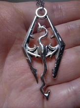 Vintage Elder Scrolls Skyrim dragón colgante de collar de moda de Pterosaurio collares verano fino de la joyería de los hombres Collar para hombres