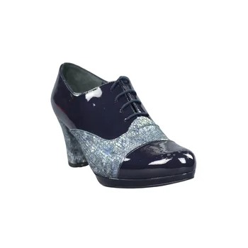 

Low patent leather azul.124