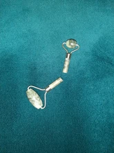 Gua Sha-Rodillo de jade verde natural 2 en 1 para masaje, rodillo de jade natural, conjunto con rascador, masaje facial, cuello y espalda con piedras