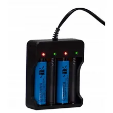 Зарядное устройство 077B на 4 слота для li-ion аккумуляторов формата 18650(Черный