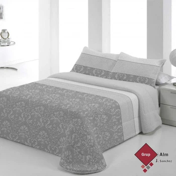 

SHERPAI KARAMELO SANDRA gray quilt