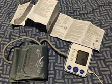 Tensiómetro automático para la parte superior del brazo, tensiómetro Digital, esfigmomanómetros de presión arterial para el hogar con pantalla LCD grande