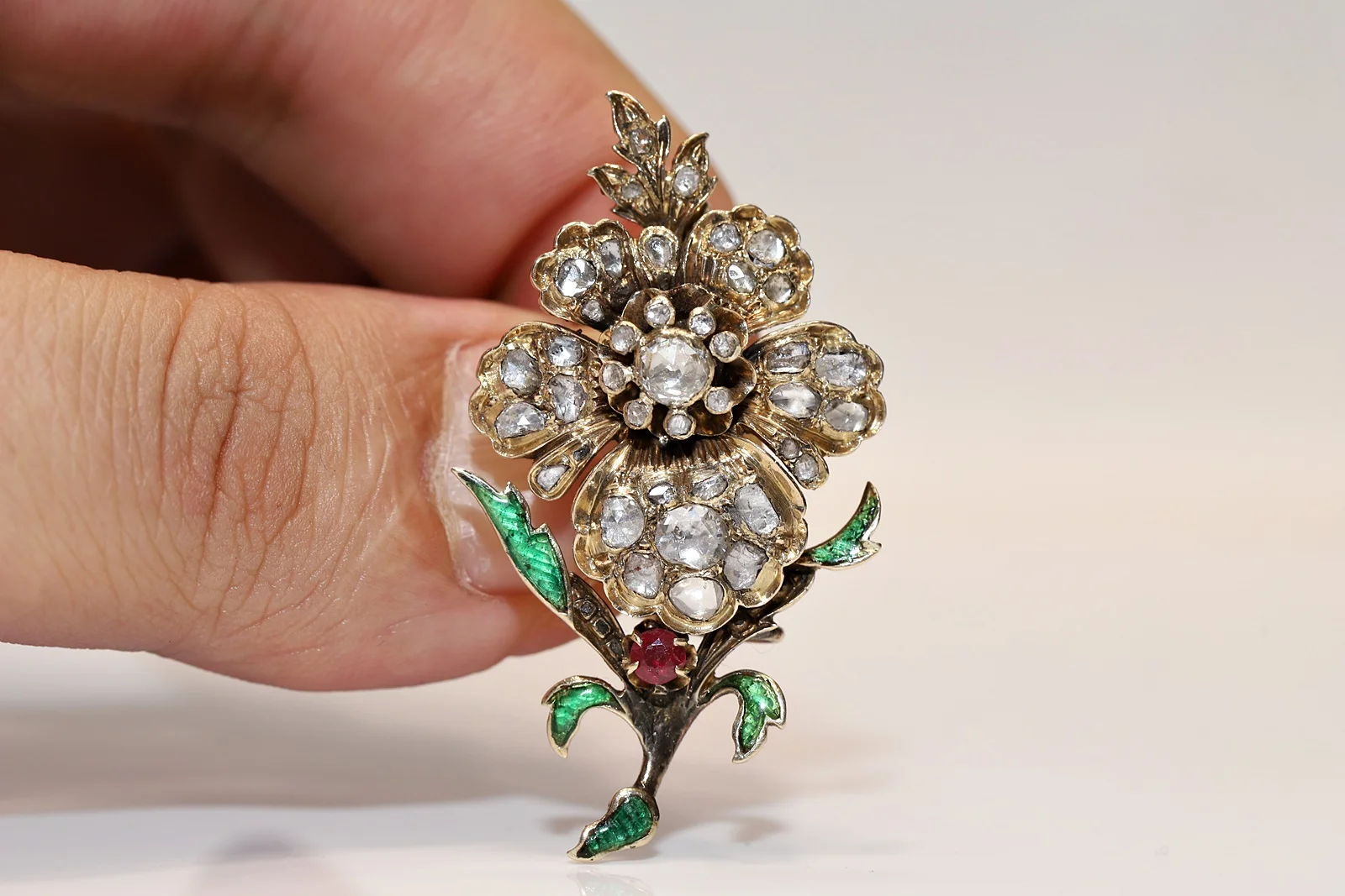 

Antique Original Ottoman 14k Gold Natural Rose Cut Diamond Decorated Enamel Flowers Brooche