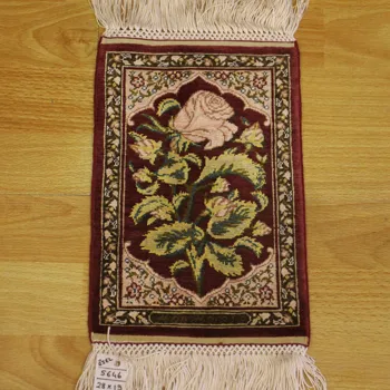 

Floral Pattern %100 Silk Carpet