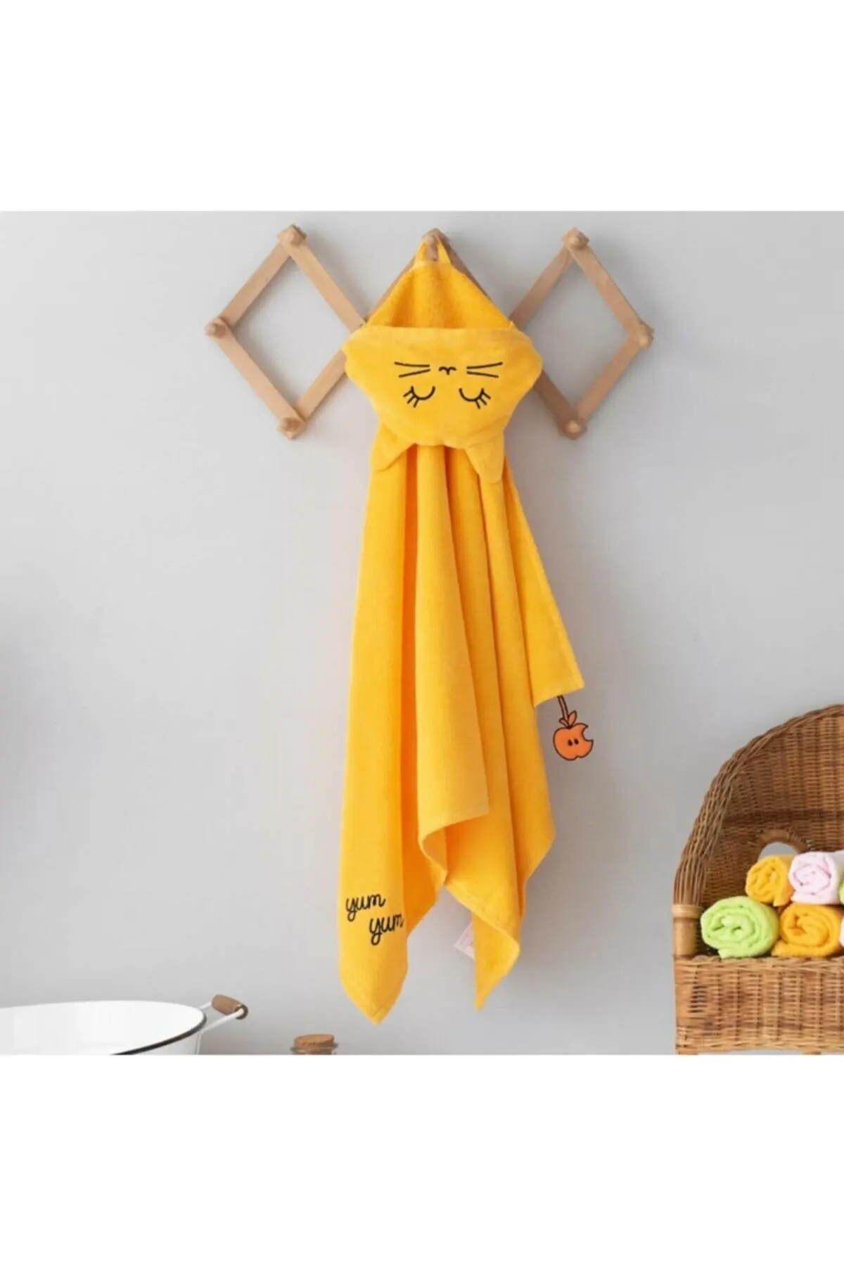 milk-moo-yellow-velvet-yellow-chubby-cat-swaddle-towel-meow-meow-baby-bathrobe-animal-kids-towel