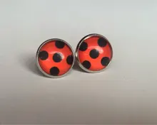 Pendientes de mariquita con Clip para la oreja, aretes de mariquita para Cosplay, circulares, de lunares, regalos de fiesta, joyas de Anime, novedad de 2020