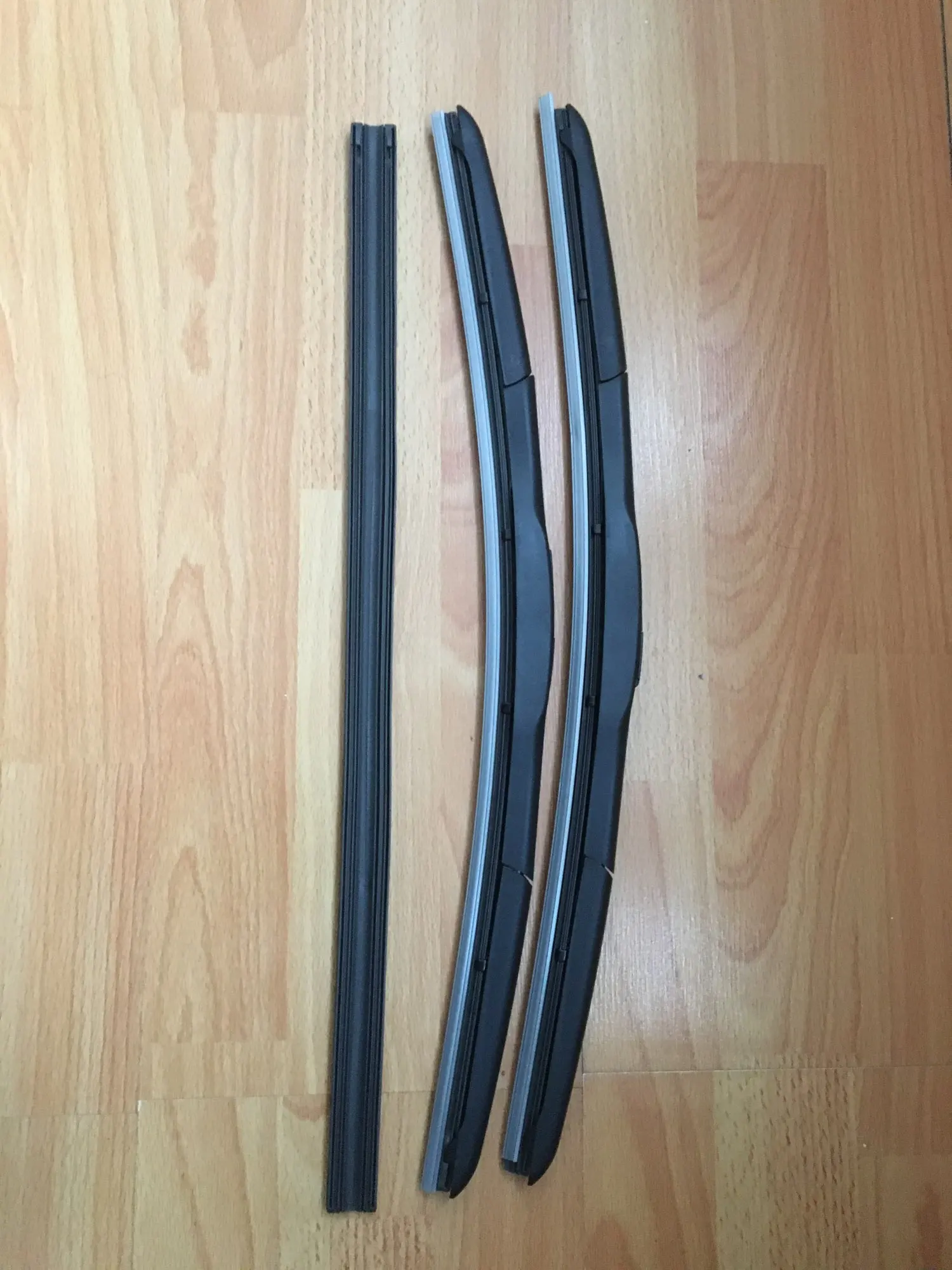 Отзыв о товаре Щетка стеклоочистителя автомобильная универсальная U-образная, 14 дюймов, 16 дюймов, 17 дюймов, 18 дюймов, 19 дюймов, 20 дюймов, 21 дюйм, 22 дюйма, 24 дюйма, 26 дюймов от пользователя G***r