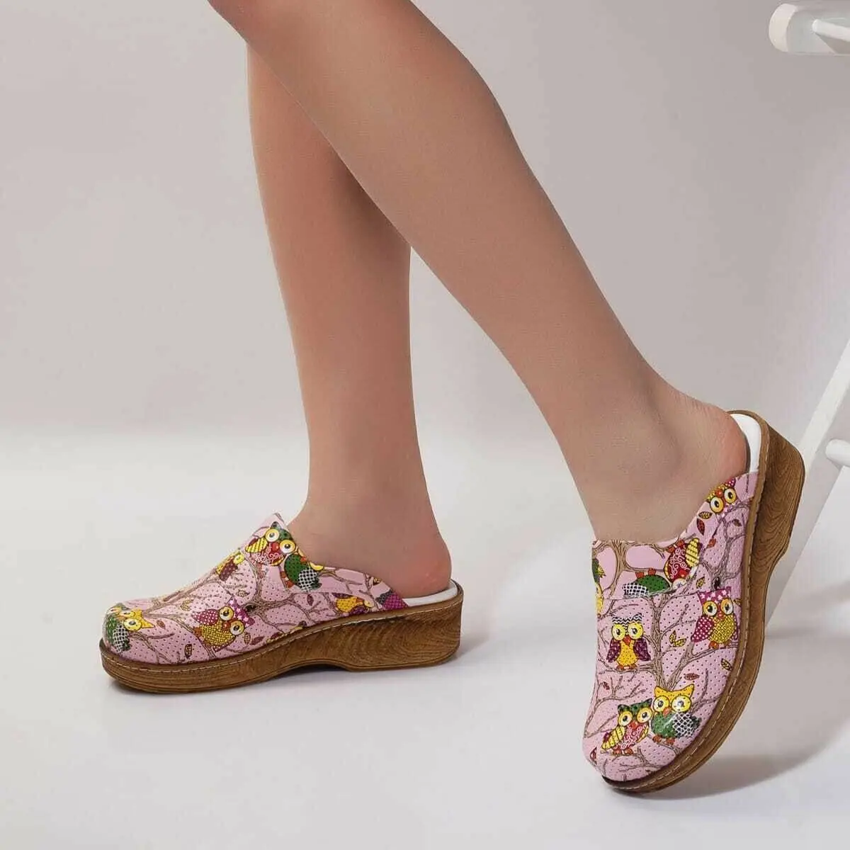 2021 New Ortopedico Sabo Women Nurse Doctor Dentista Chef Lavoratori Pantofole Casual Eva Laboratory Quality Soft Comfort Hot Zoccoli
