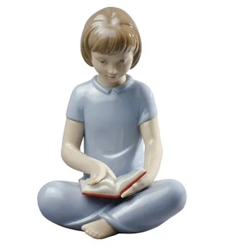 

NAO' BY LLADRO' MY TALE FAVORITE 2001834 original